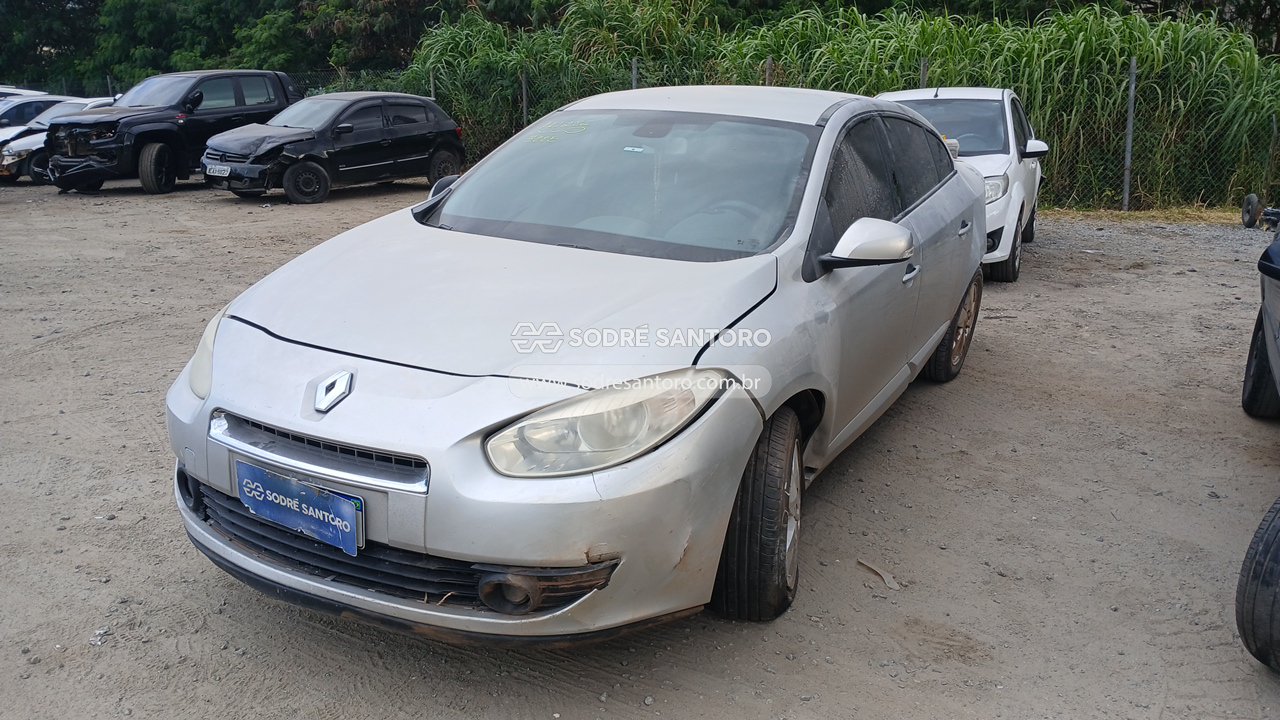 Renault Fluence Dyn 20a - 2013/2014 — foto 3 de 12