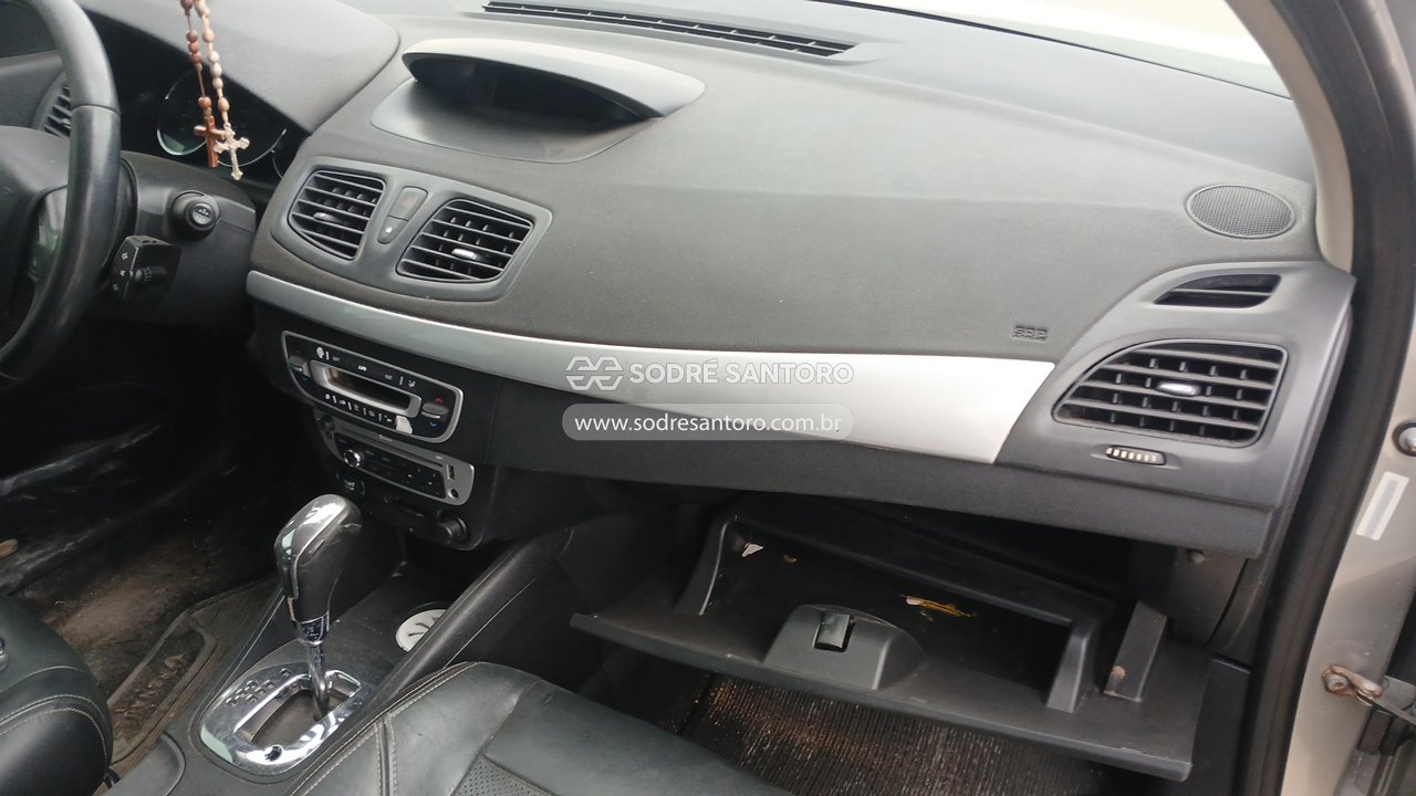 Renault Fluence Dyn 20a - 2013/2014 — foto 7 de 12