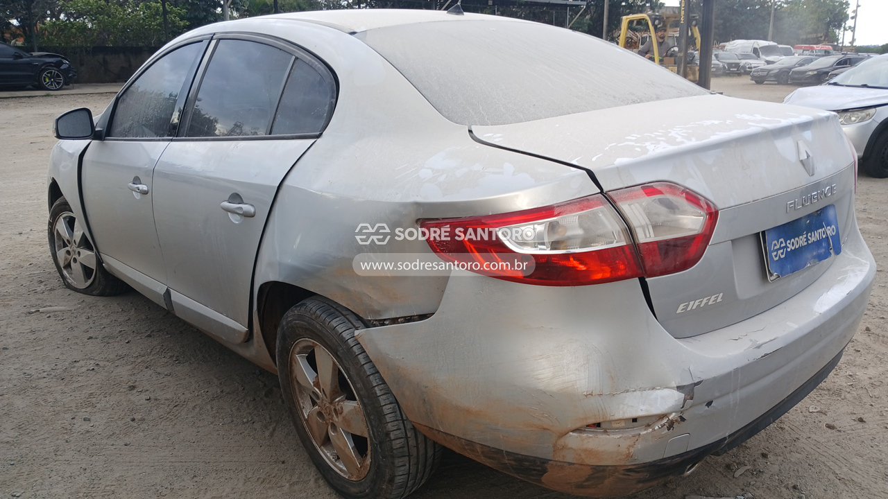 Renault Fluence Dyn 20a - 2013/2014 — foto 11 de 12
