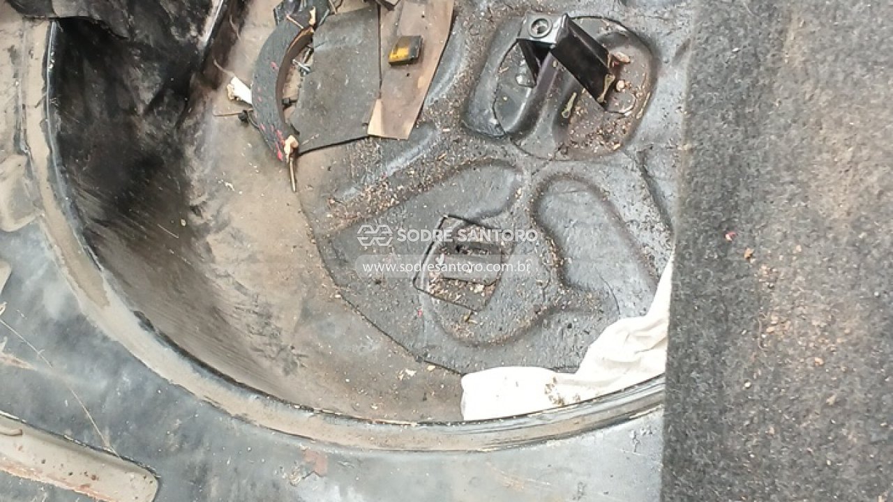 Volkswagen Gol 1.0 - 2009/2010 — foto 9 de 12