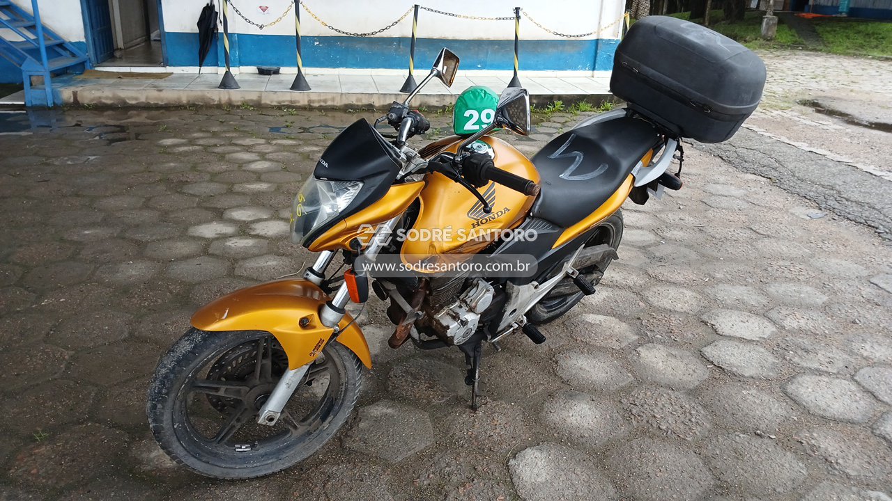 Honda CB 300r - 2009/2010 — foto 3 de 10