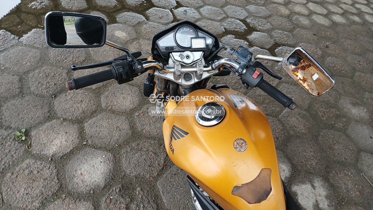 Honda CB 300r - 2009/2010 — foto 7 de 10