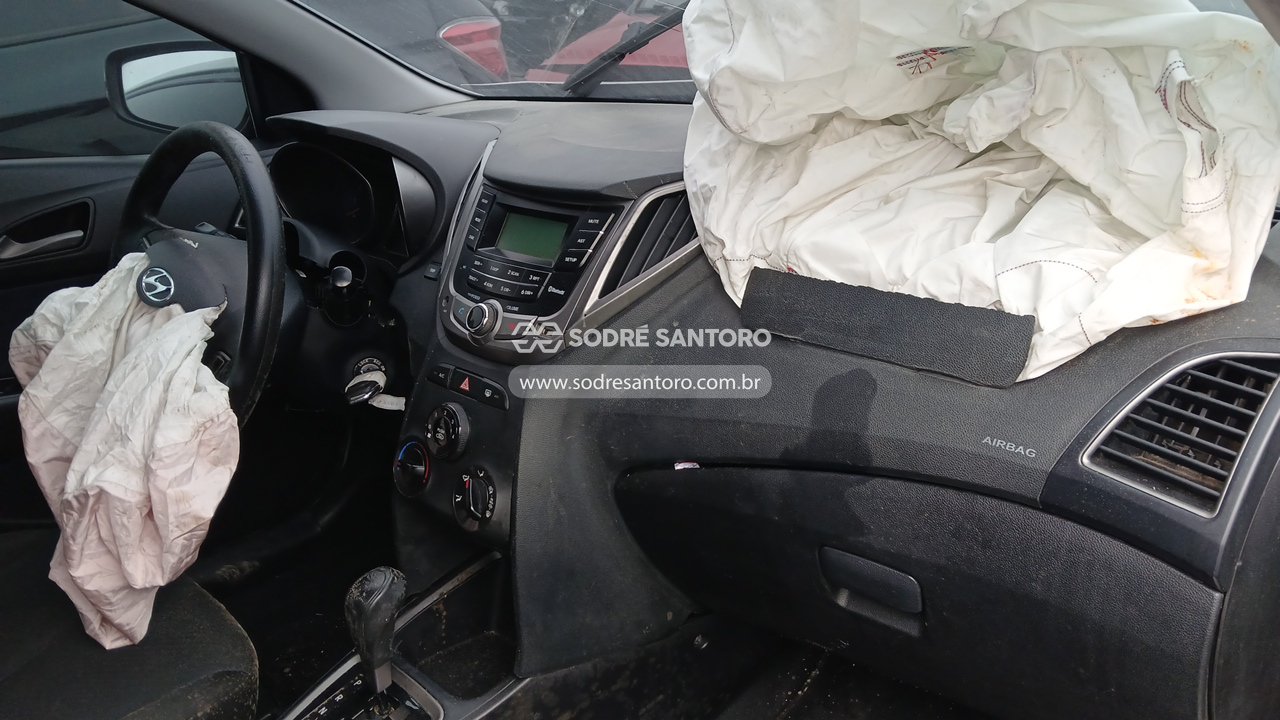 Hyundai Hb20s 1.6a 1.6a - 2013/2014 — foto 7 de 12