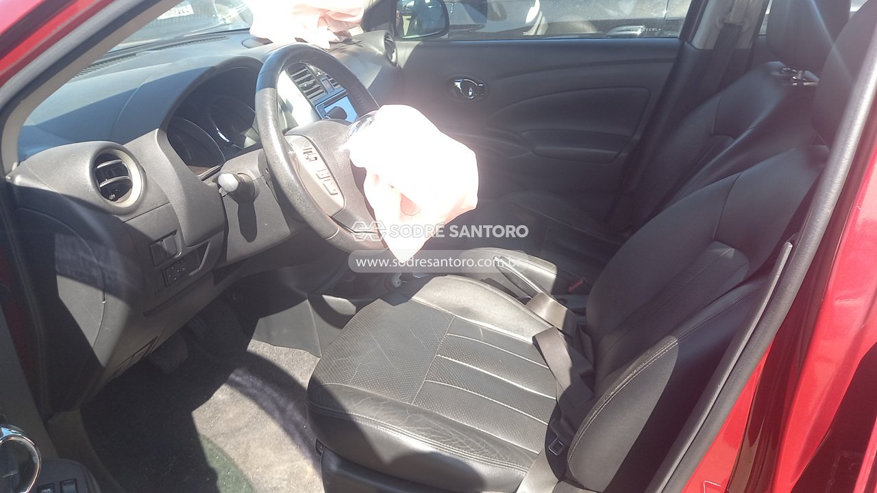 Nissan Versa 16sl Cvt - 2017/2018 — foto 9 de 12
