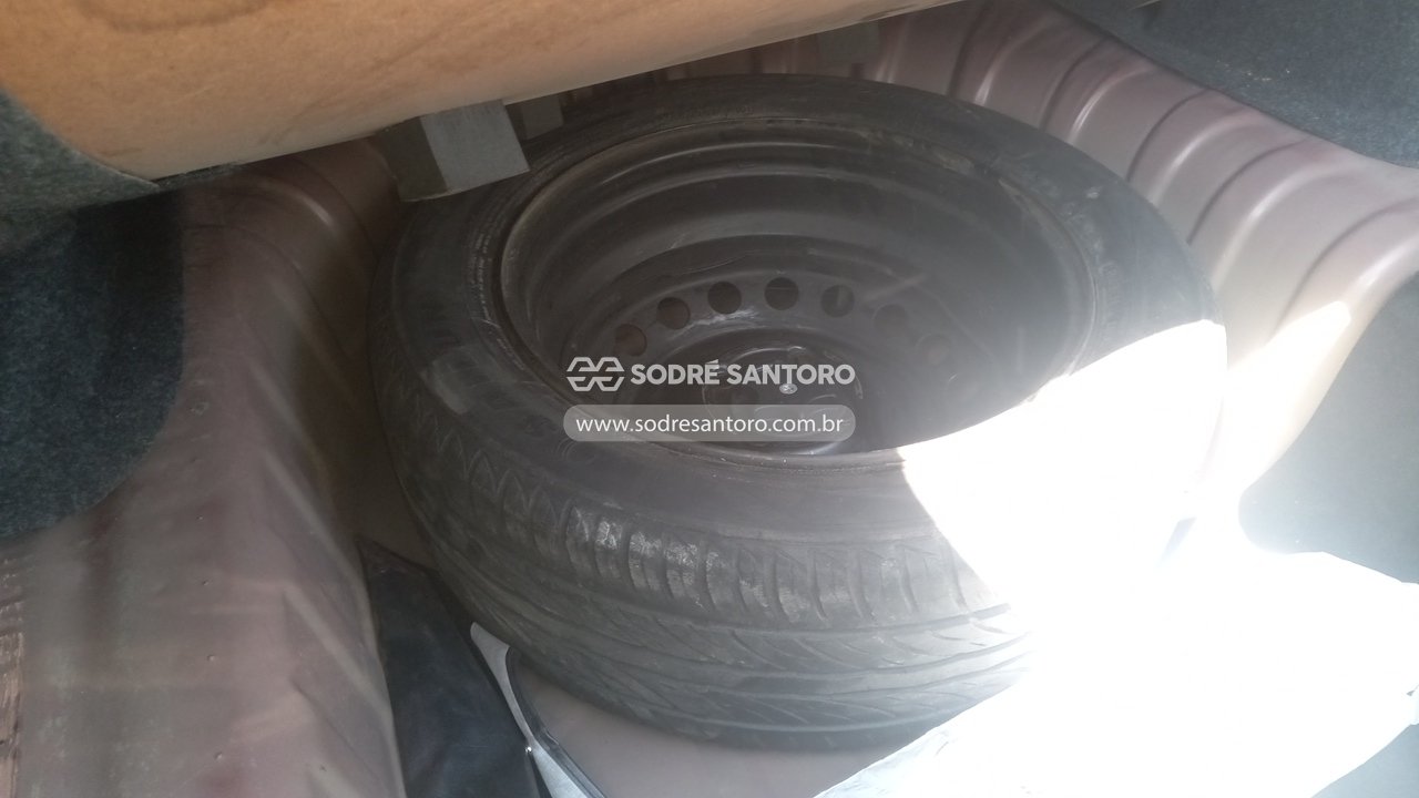 Nissan Versa 16sl Cvt - 2017/2018 — foto 10 de 12