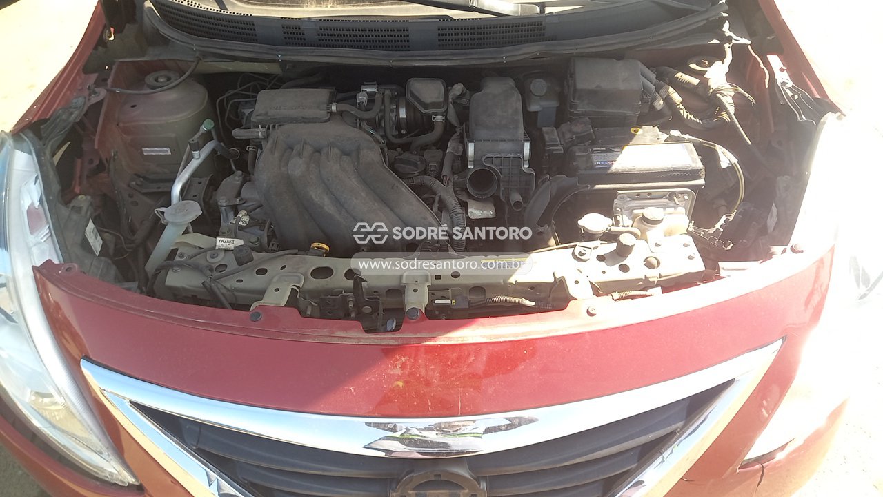 Nissan Versa 16sl Cvt - 2017/2018 — foto 5 de 12