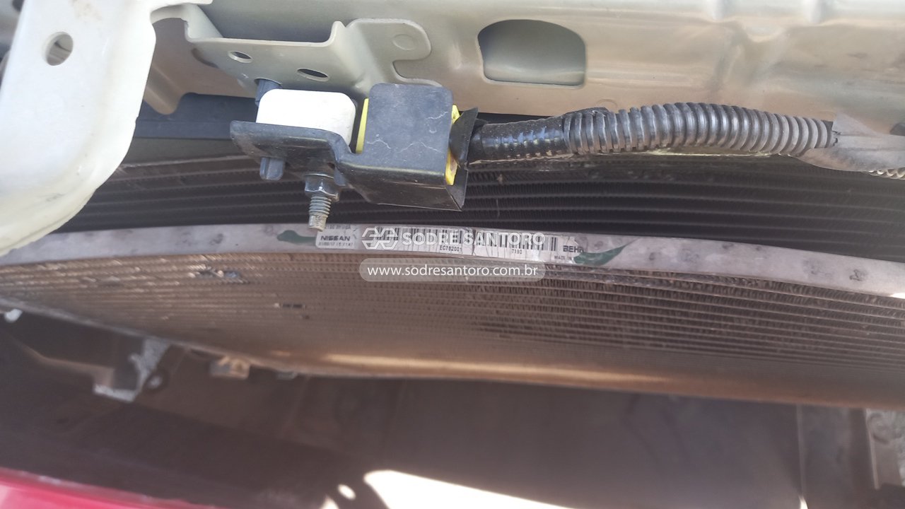 Nissan Versa 16sl Cvt - 2017/2018 — foto 12 de 12