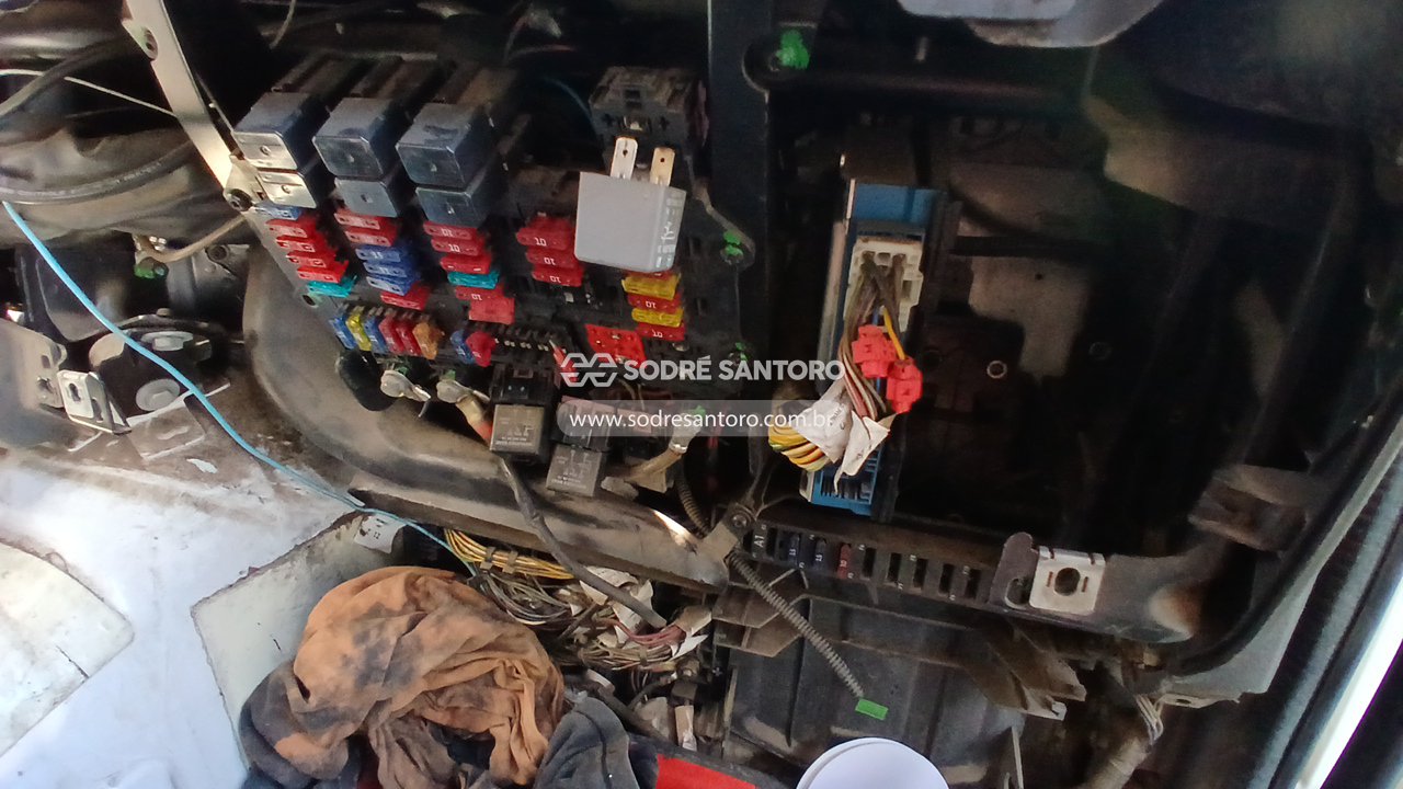 Mercedes-benz Axor 2541 S - 2013/2013 — foto 11 de 12