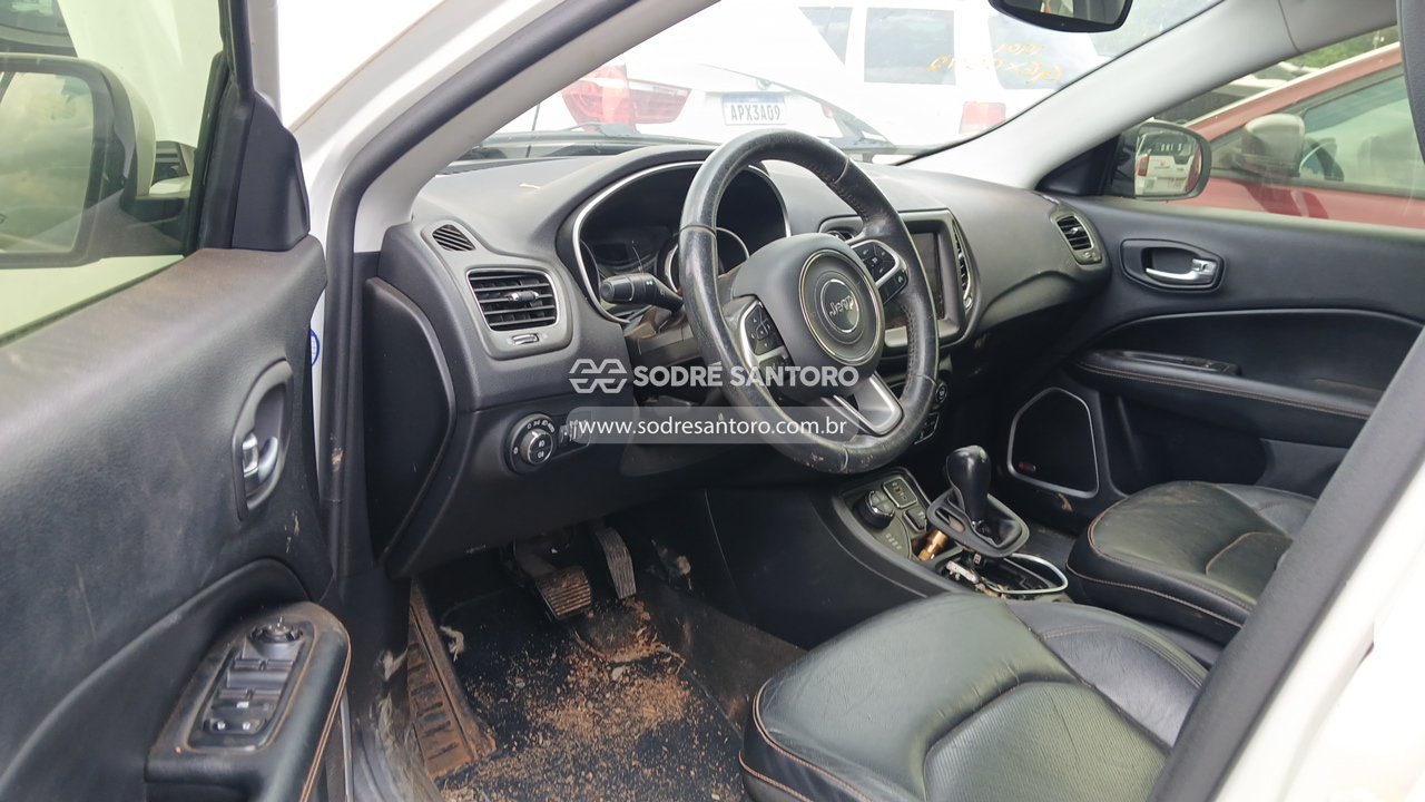 Jeep Compass Longitude - 2017/2017 — foto 6 de 12