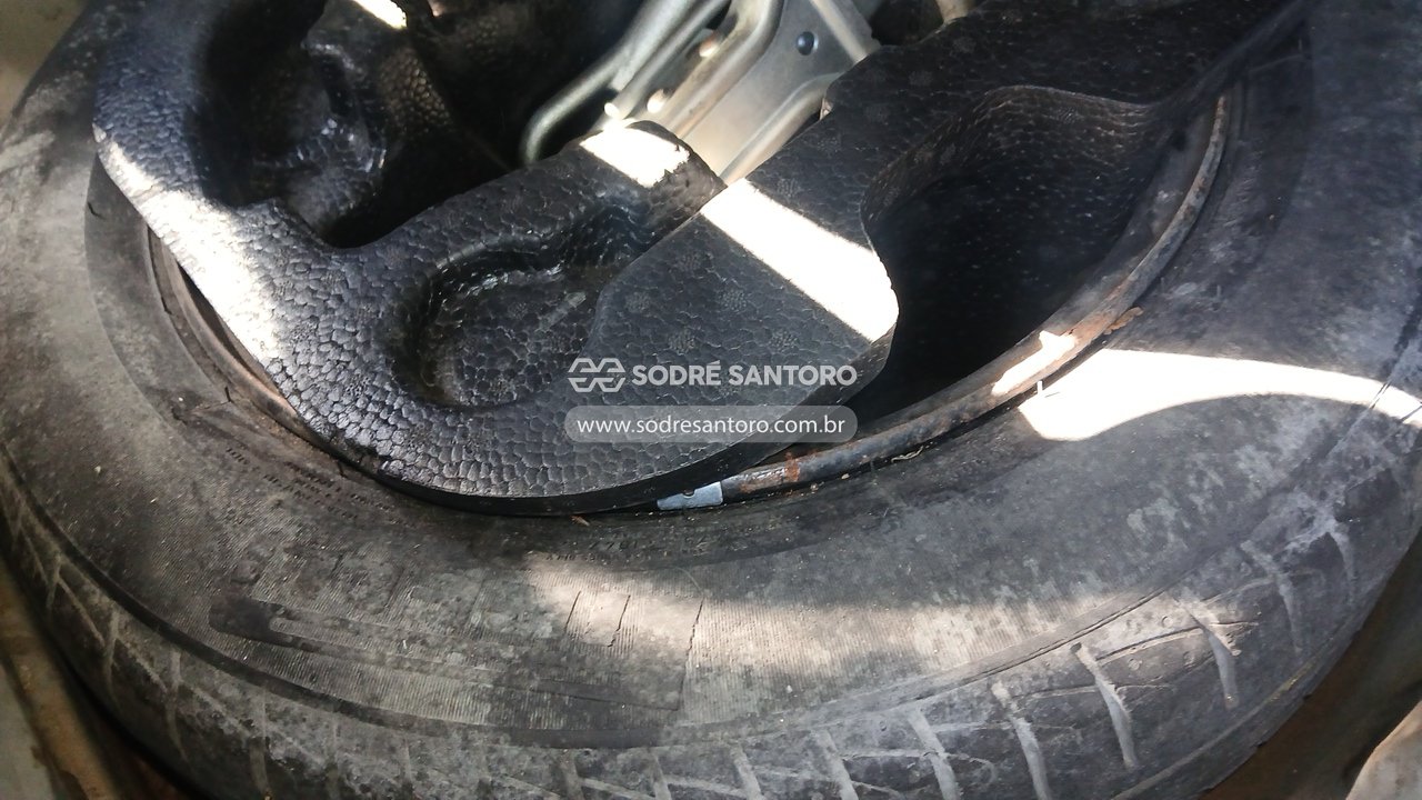 Nissan March 10s Flex - 2012/2013 — foto 10 de 12