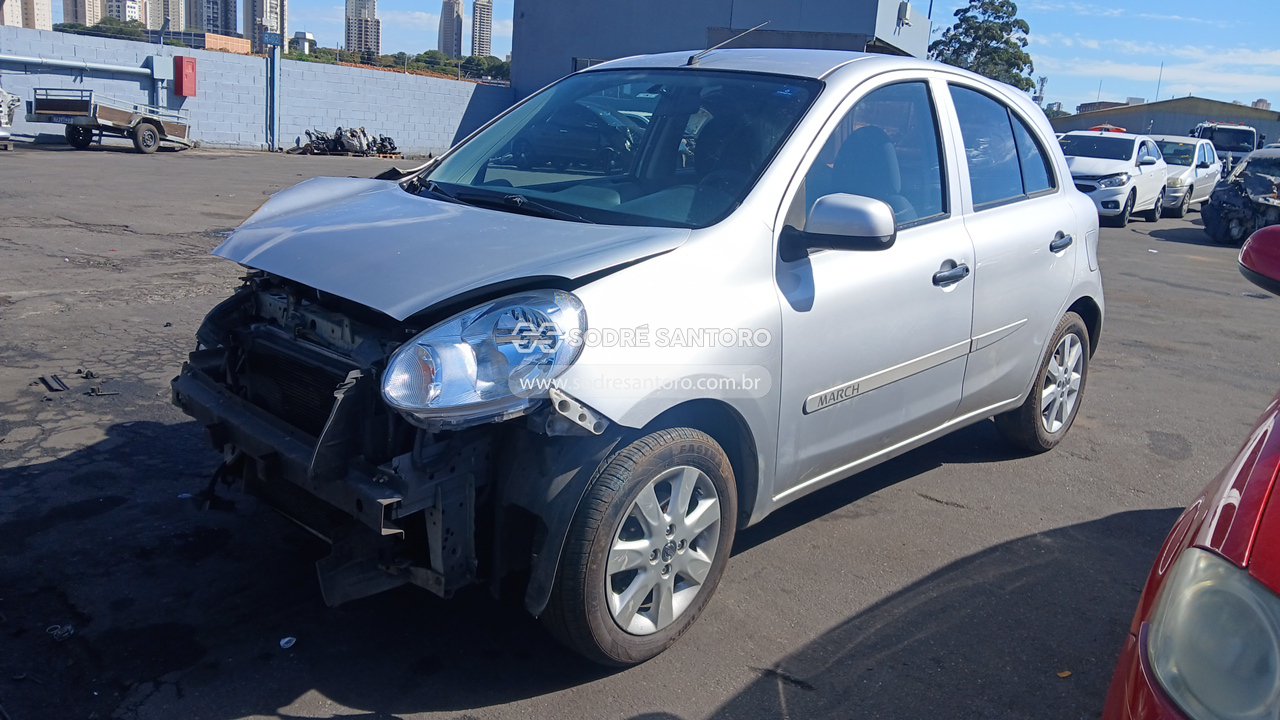 Nissan March 10s Flex - 2012/2013 — foto 3 de 12