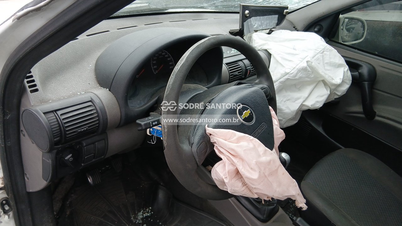Chevrolet Classic LS - 2012/2013 — foto 6 de 12