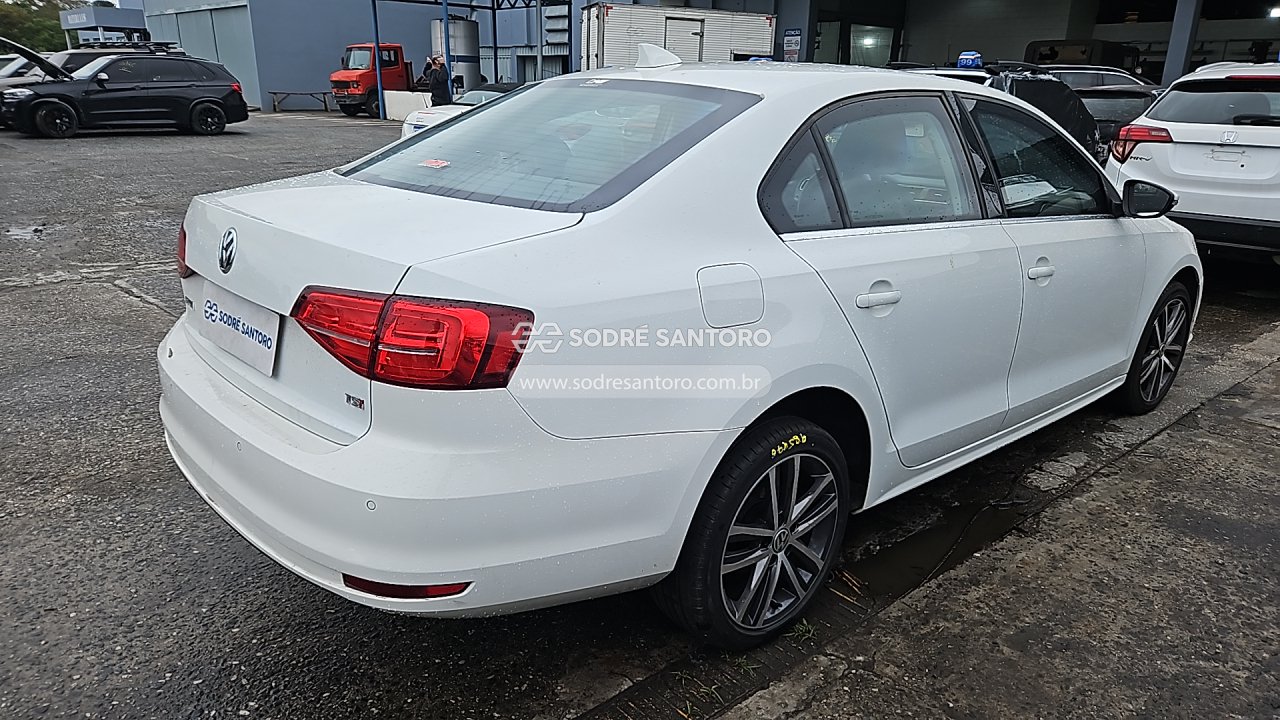 Volkswagen Jetta HL AD - 2015/2015 — foto 4 de 12