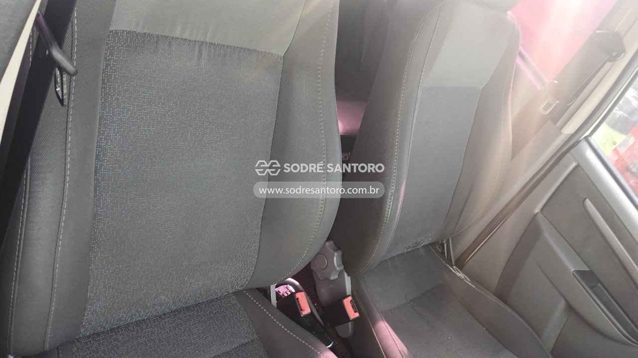 Chevrolet Prisma 1.4l LT - 2012/2012 — foto 8 de 8