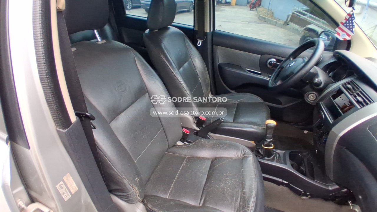 Nissan Livina 16 - 2011/2012 — foto 9 de 10