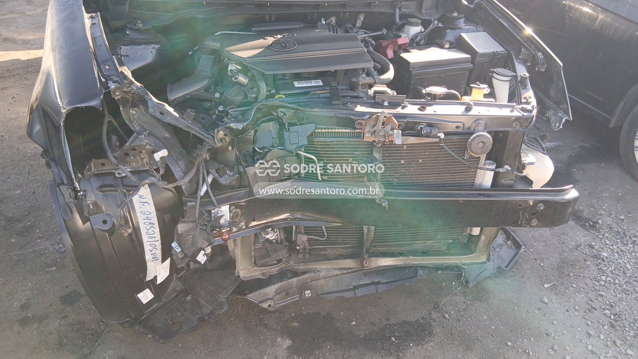 Toyota Etios HB X 13l MT - 2016/2017 — foto 12 de 12