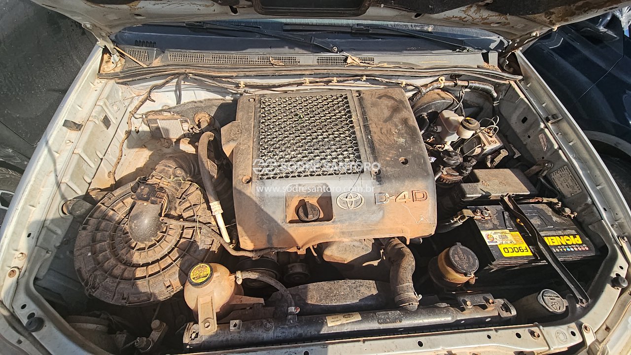 Toyota Hilux CD 4x4 Srv - 2011/2011 — foto 5 de 12