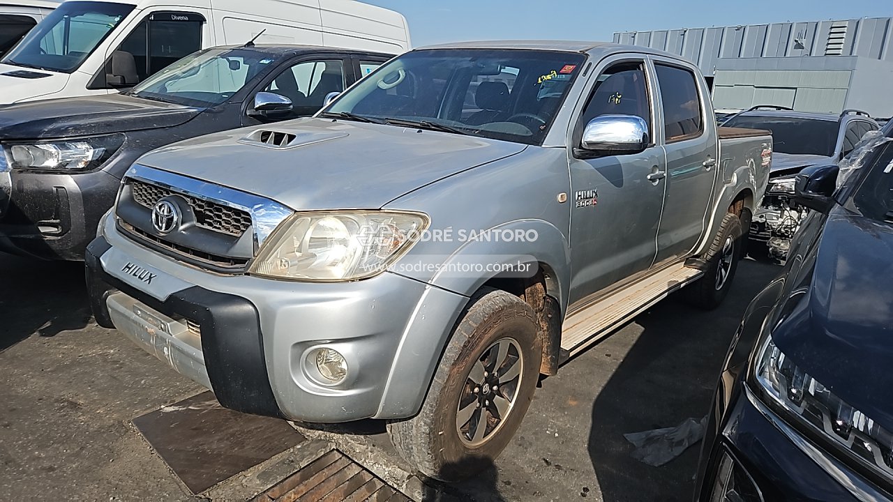 Toyota Hilux CD 4x4 Srv - 2011/2011 — foto 3 de 12
