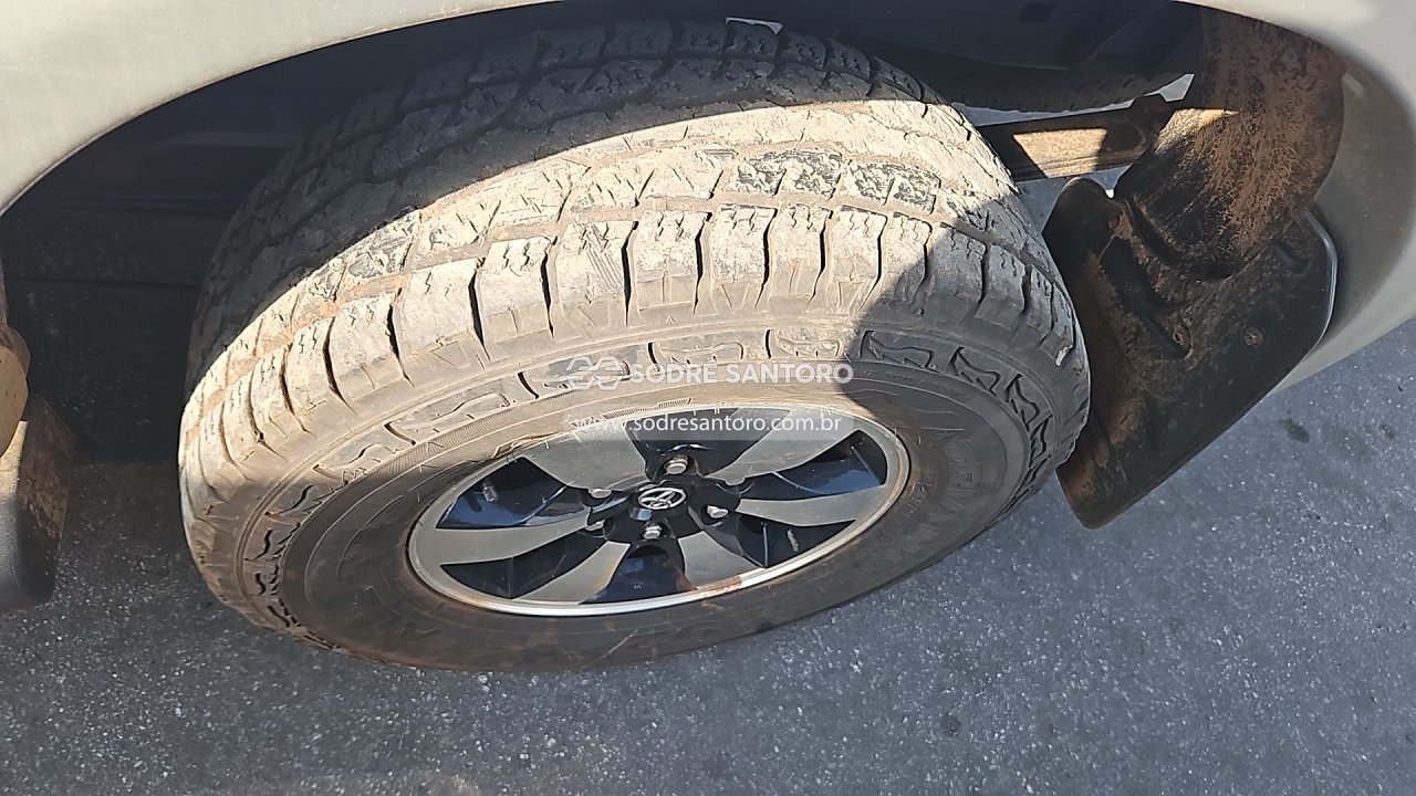 Toyota Hilux CD 4x4 Srv - 2011/2011 — foto 12 de 12