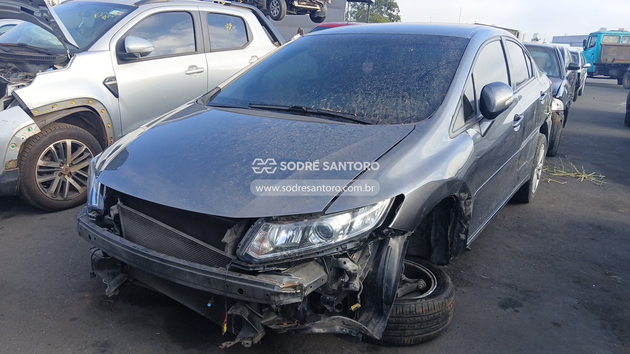 Honda Civic Lxr - 2014/2014 — foto 3 de 8