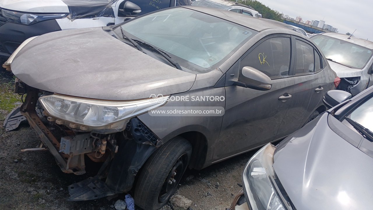 Toyota Yaris SD XL 15 AT - 2019/2019 — foto 3 de 12