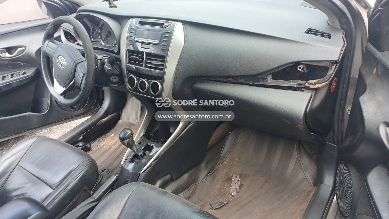Toyota Yaris SD XL 15 AT - 2019/2019 — foto 7 de 12