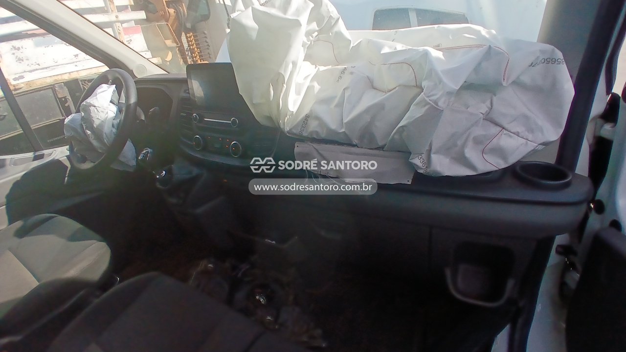 Ford Transit 350 F - 2022/2023 — foto 8 de 12