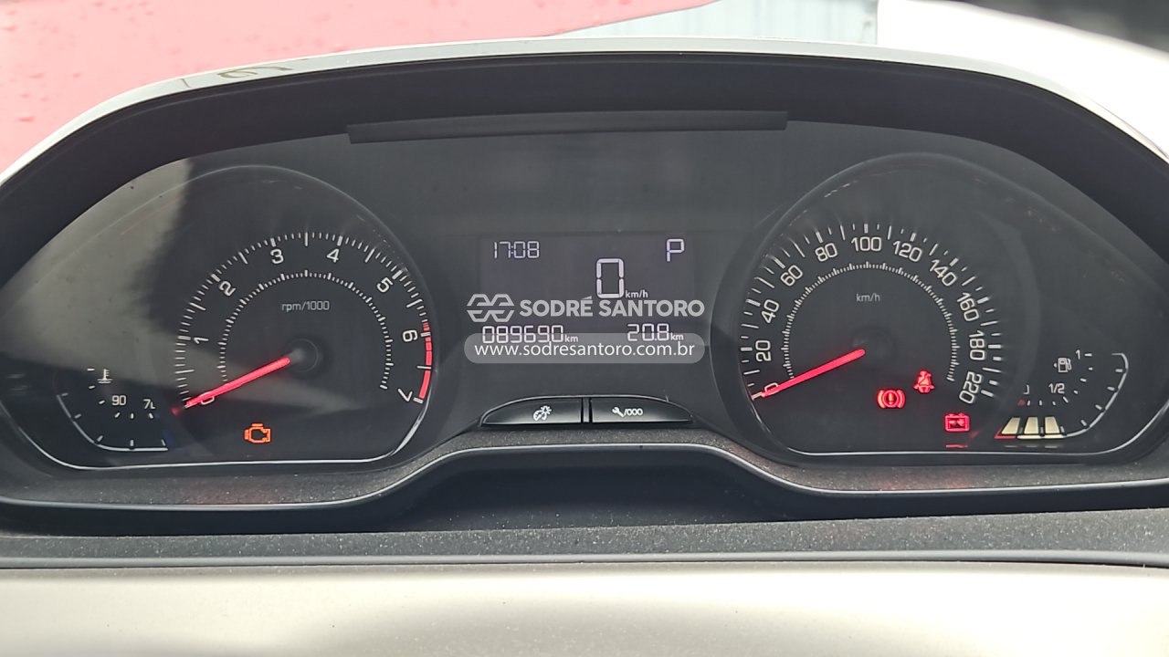 Peugeot 2008 Allure AT - 2017/2017 — foto 7 de 12