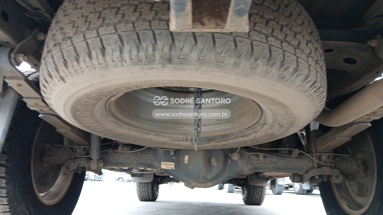 Toyota Hilux CD 4x4 Srv - 2012/2013 — foto 9 de 12