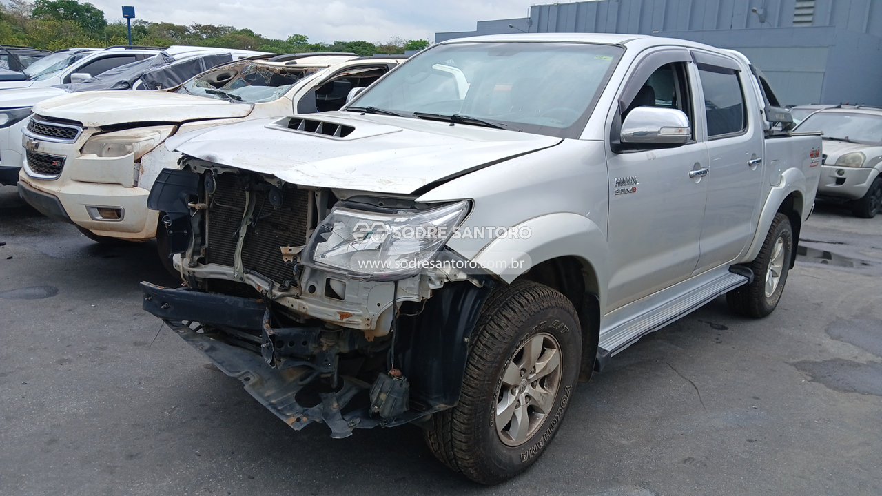 Toyota Hilux CD 4x4 Srv - 2012/2013 — foto 3 de 12
