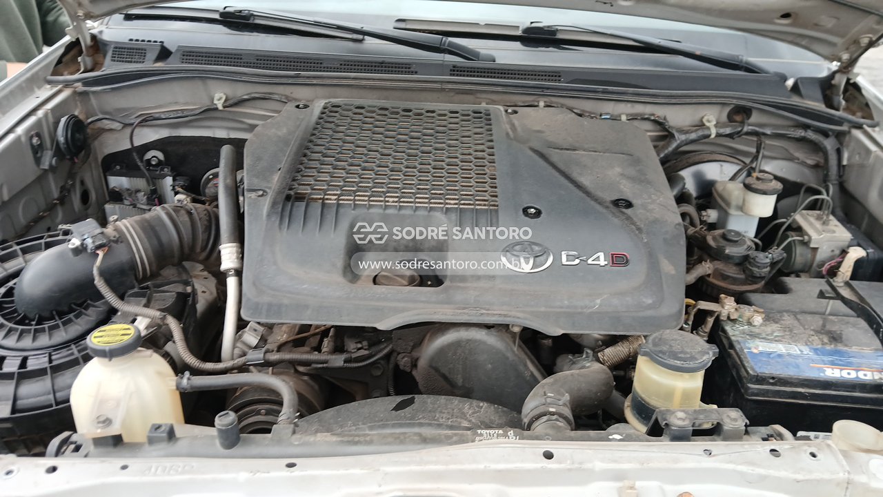 Toyota Hilux CD 4x4 Srv - 2012/2013 — foto 5 de 12