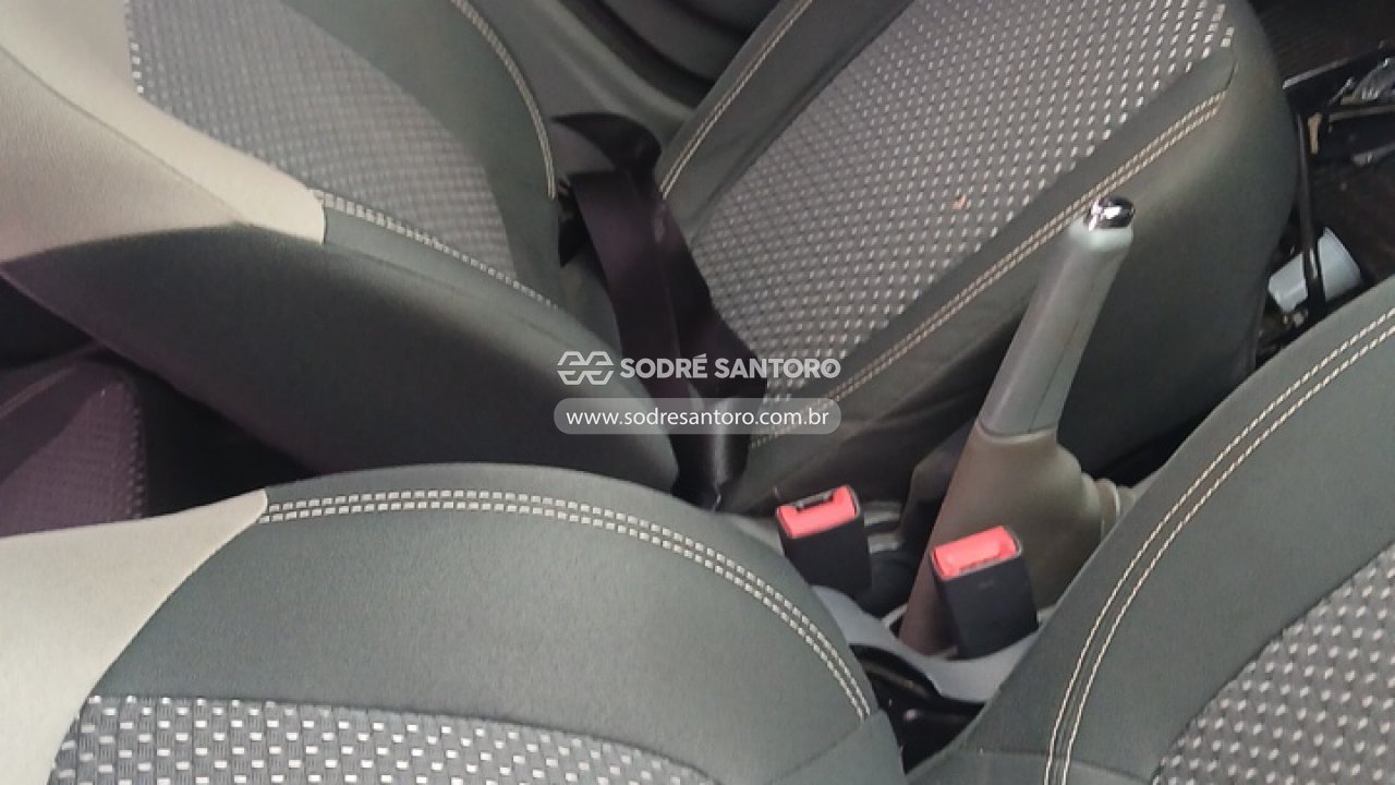 Fiat Siena Essence 1.6 - 2016/2016 — foto 8 de 8