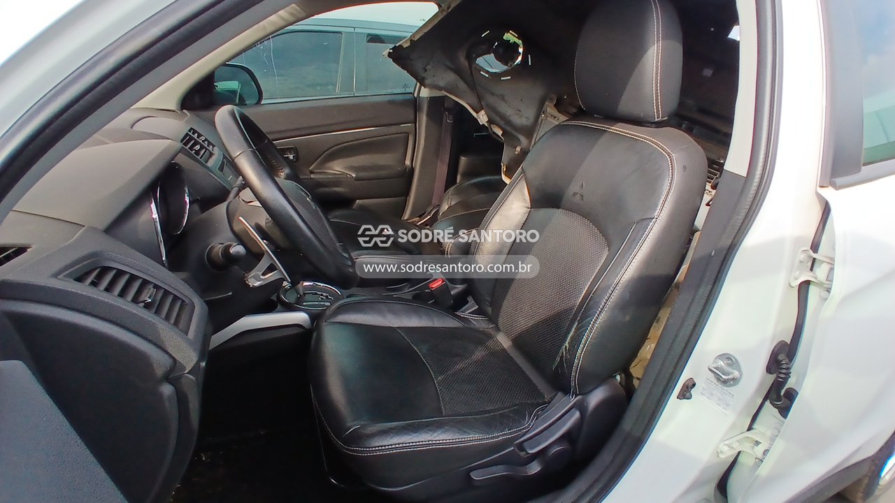 Mitsubishi Asx 2.0 Cvt - 2014/2015 — foto 9 de 12