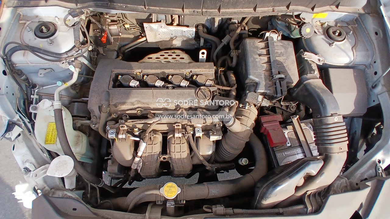 Mitsubishi Asx 2.0 Cvt - 2014/2015 — foto 5 de 12