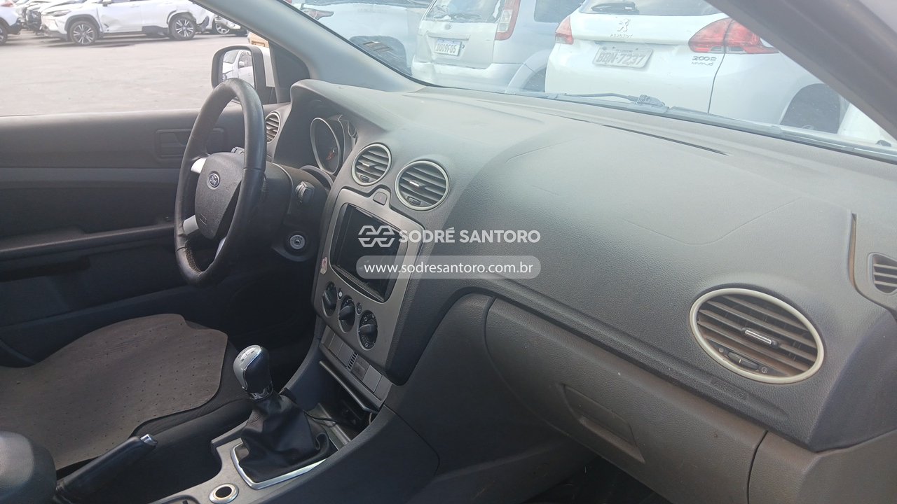 Ford Focus HC Flex - 2011/2012 — foto 7 de 8