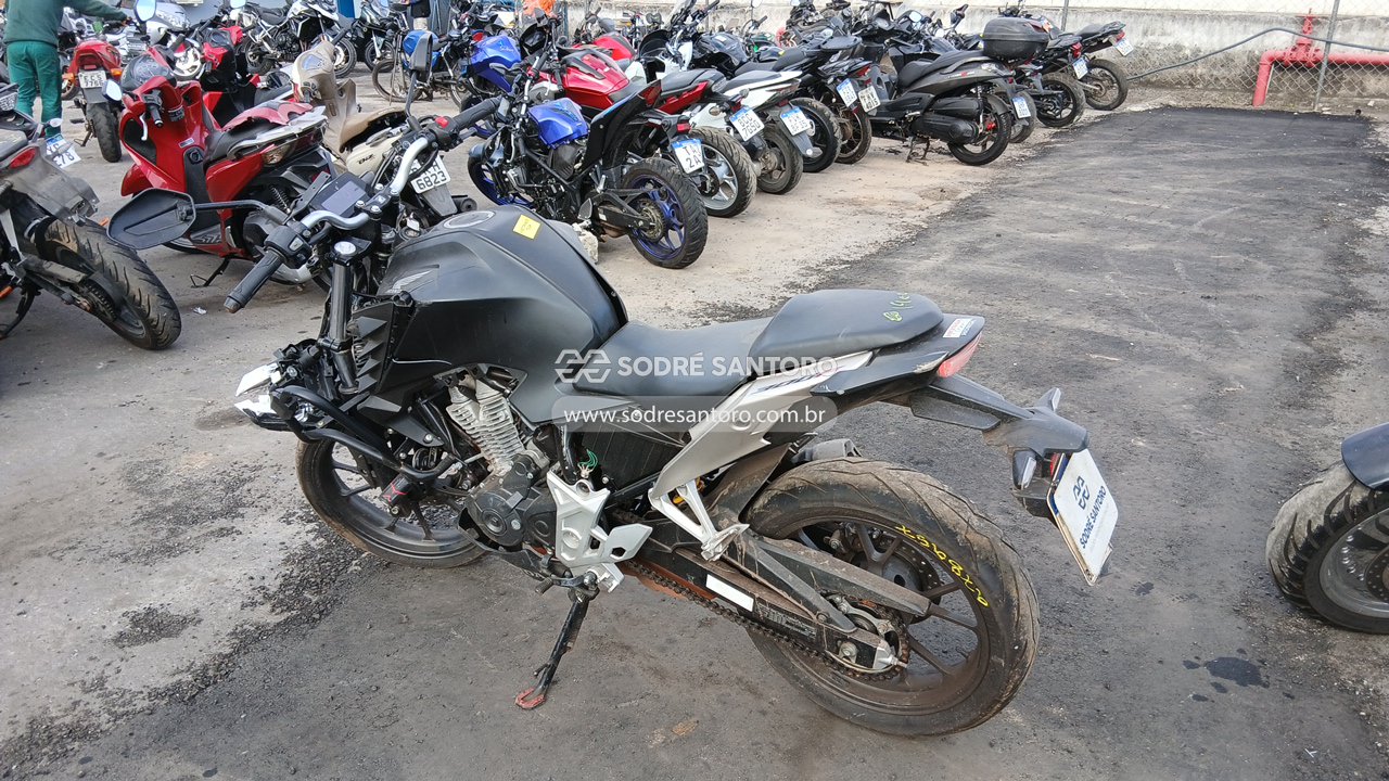 Honda Cb 300f Twister Cbs 2026 em leilão
