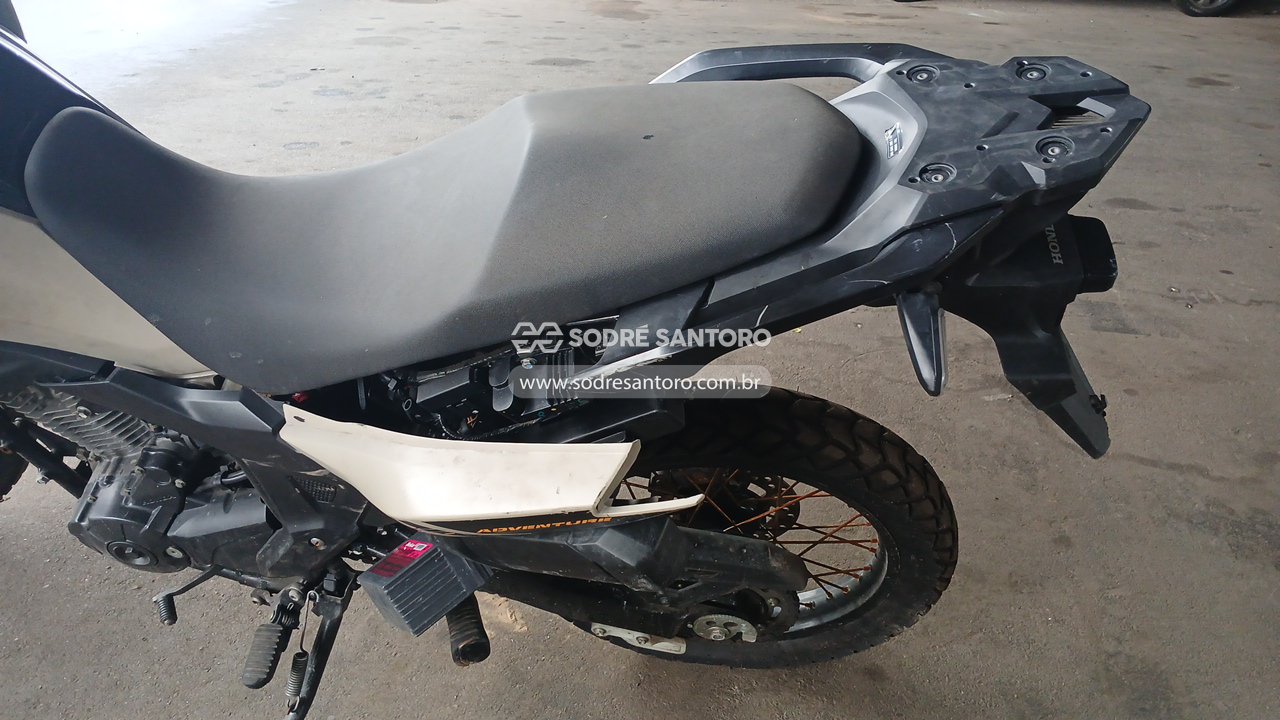Honda Xre 300 Sahara Adv - 2023/2024 — foto 8 de 11