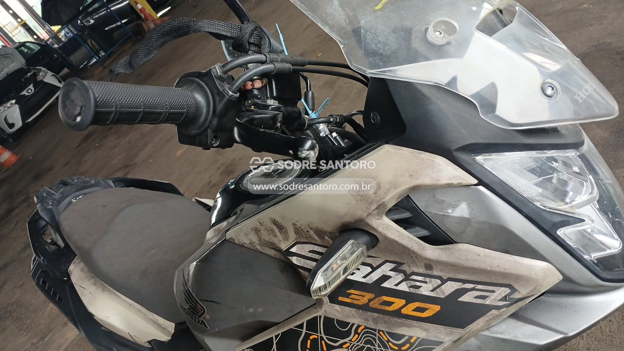Honda Xre 300 Sahara Adv - 2023/2024 — foto 10 de 11