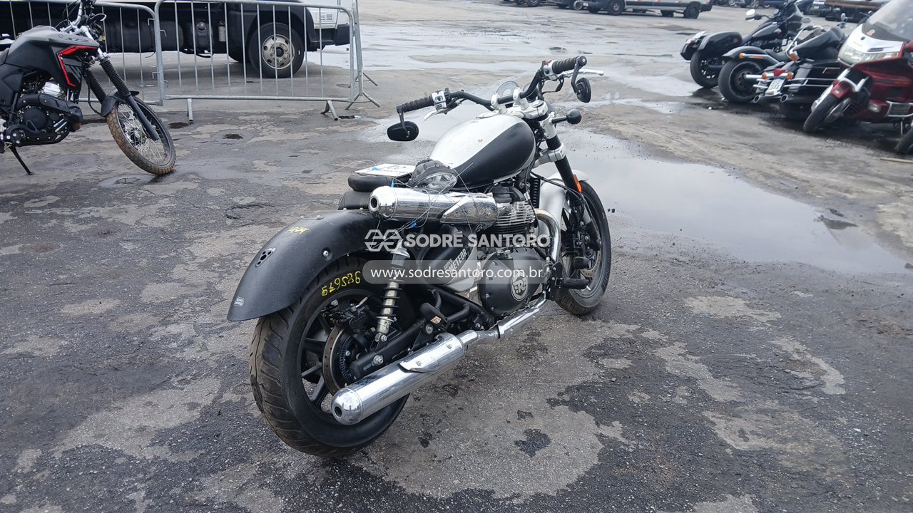 Royal Enfield Super Meteor 650 - 2024/2025 — foto 4 de 10