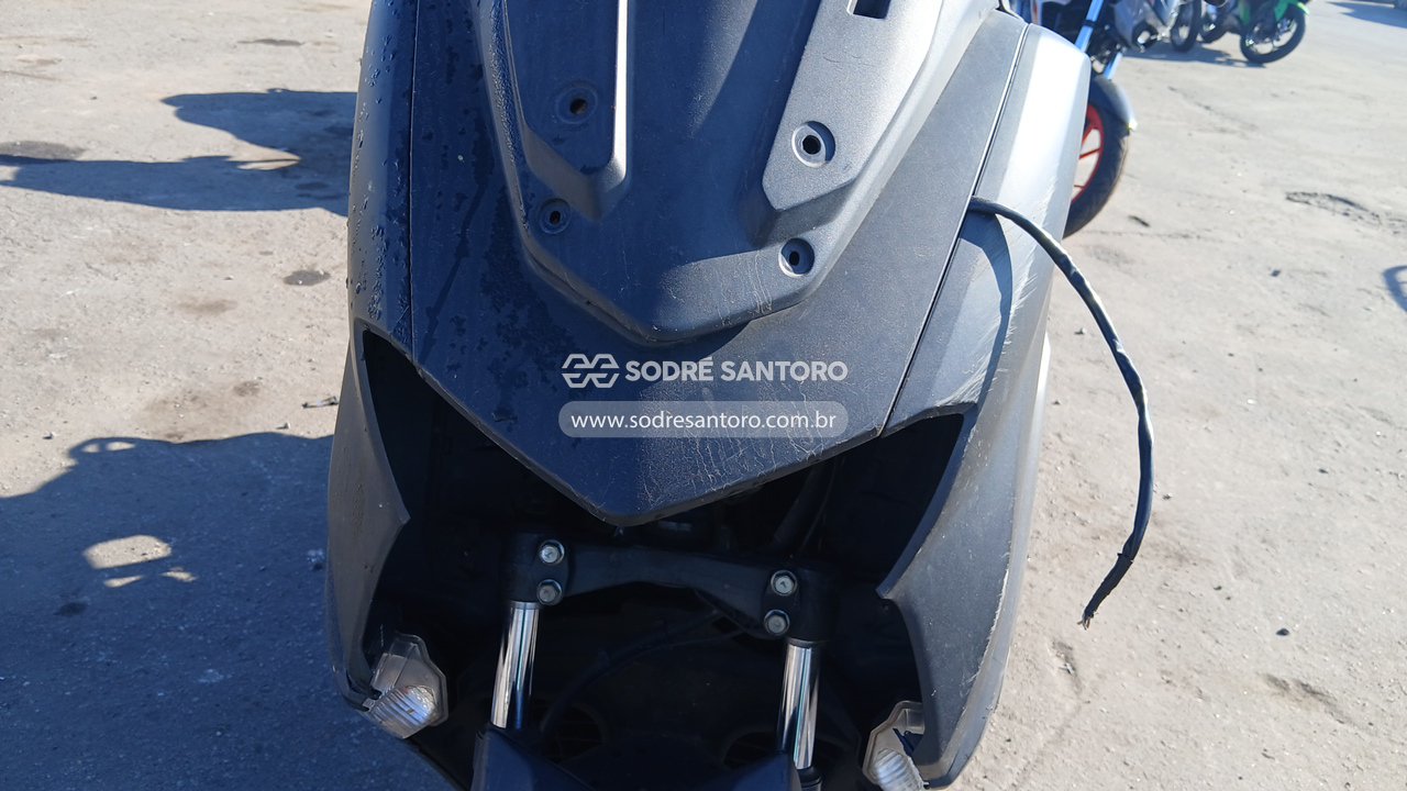 Yamaha Nmax 160 - 2021/2022 — foto 9 de 12
