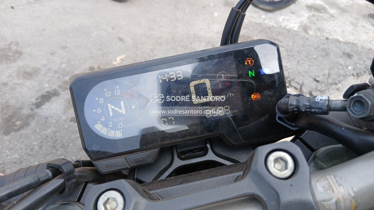 Honda CB 650r - 2023/2023 — foto 7 de 12