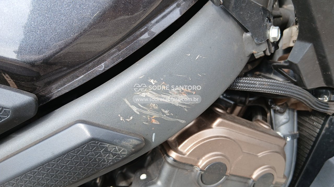 Honda CB 650r - 2023/2023 — foto 10 de 12