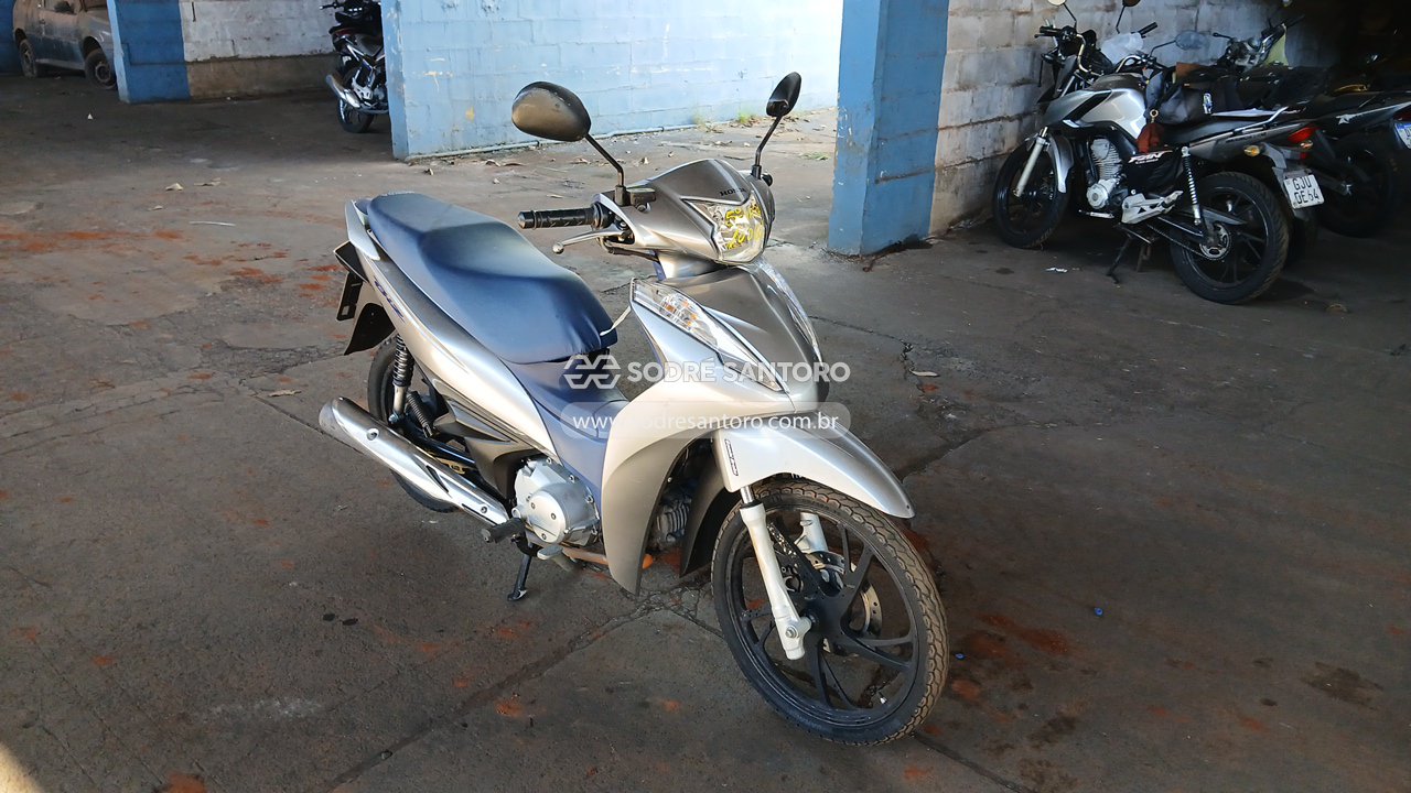 Honda Biz 125 2020 em leilão