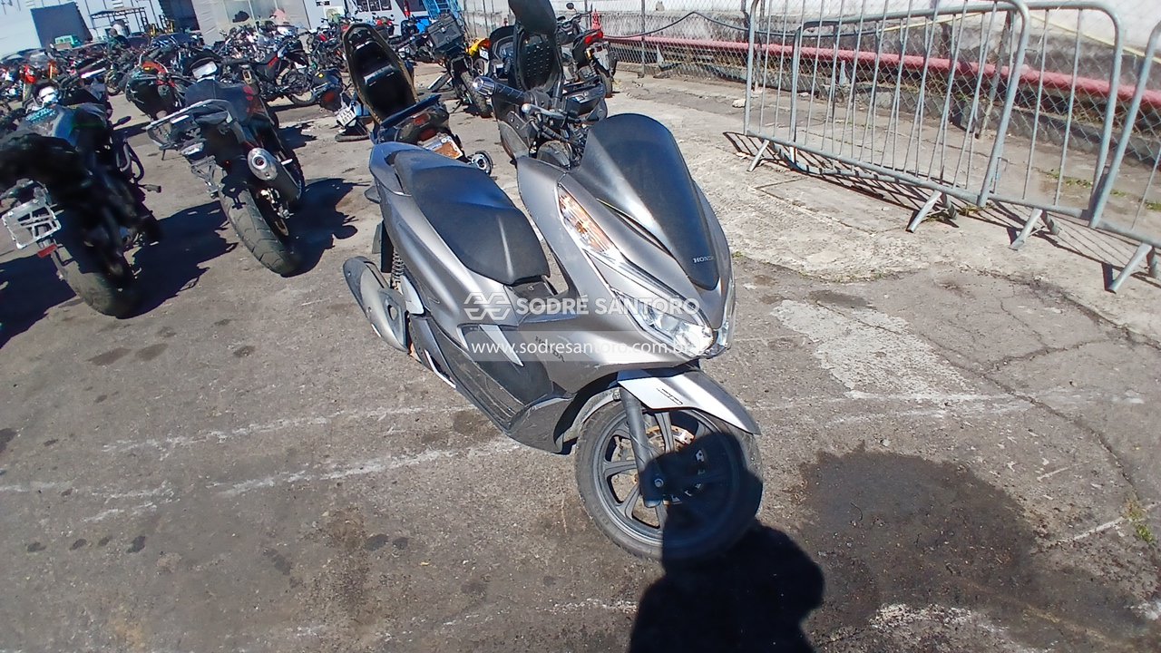 Honda Pcx 150 2019 em leilão