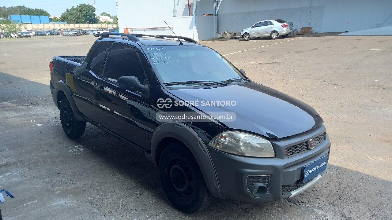 Fiat Strada Working Ce 2014 em leilão