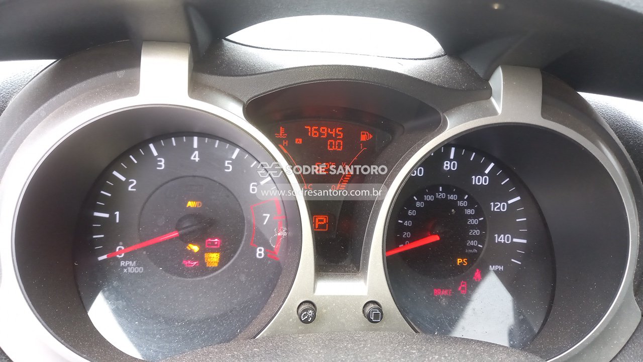Nissan Juke SV - 2011/2011 — foto 6 de 13