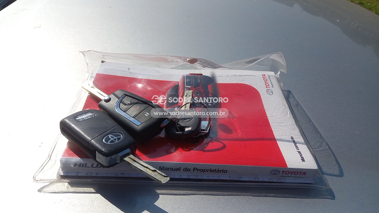 Toyota Hilux Cdsr A4fd - 2019/2019 — foto 11 de 13