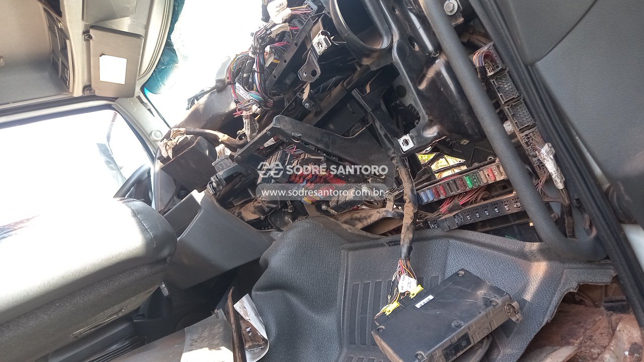 Mercedes-benz Axor 3344s6x4 - 2020/2020 — foto 11 de 13