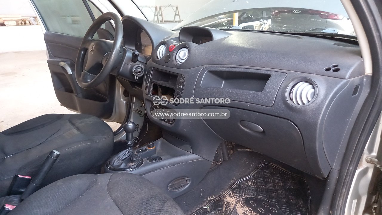 Citroen C3 Glx 14 Flex - 2006/2007 — foto 8 de 13