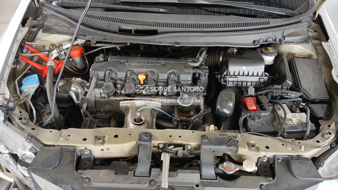Honda Civic Lxr - 2014/2015 — foto 5 de 13